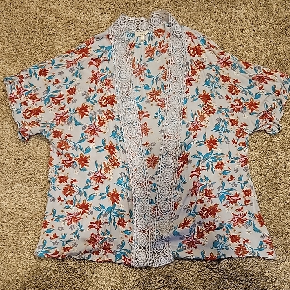 Floral Kimono with Lace Trim